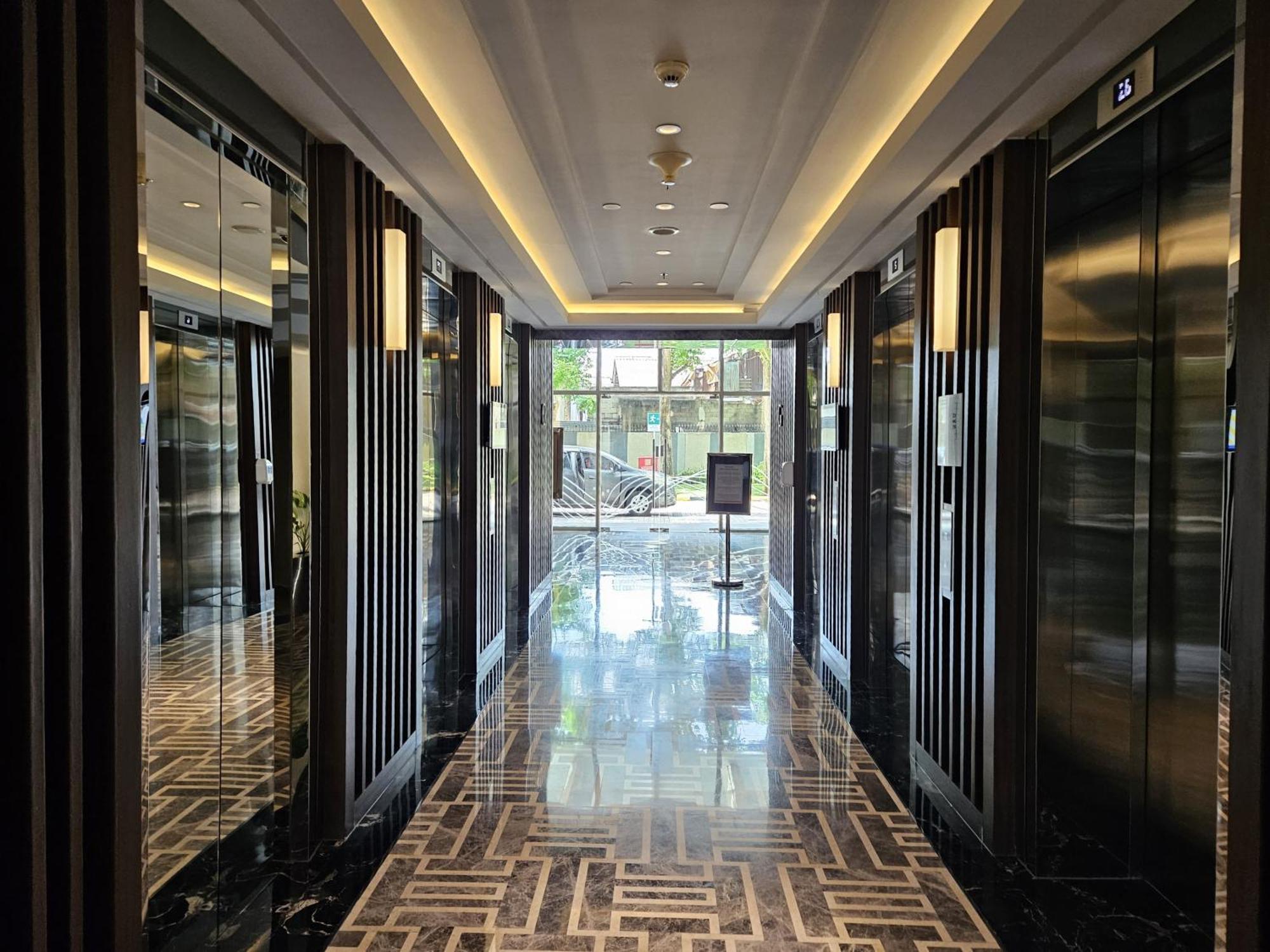 3Br Flat In Taman Anggrek Residence Jacarta Exterior foto